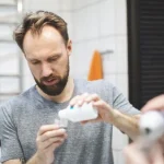 Je naozaj bezpečné kloktať si hrdlo peroxidom vodíka? je-naozaj-bezpecne-kloktat-si-hrdlo-peroxidom-vodika.webp.webp